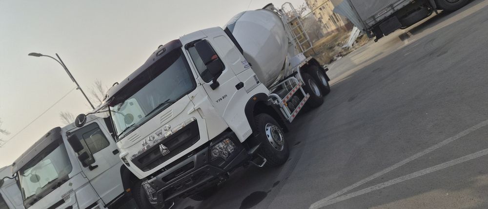 Автобетоносмеситель HOWO SINOTRUK