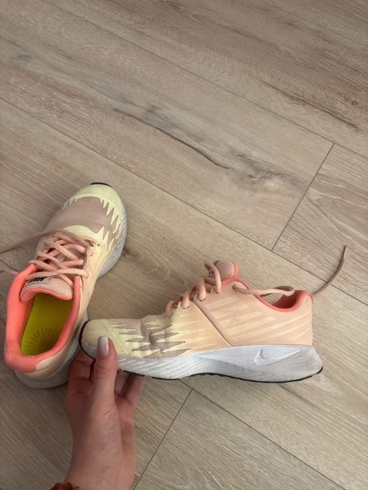 Обувки Nike , номер 35,5
