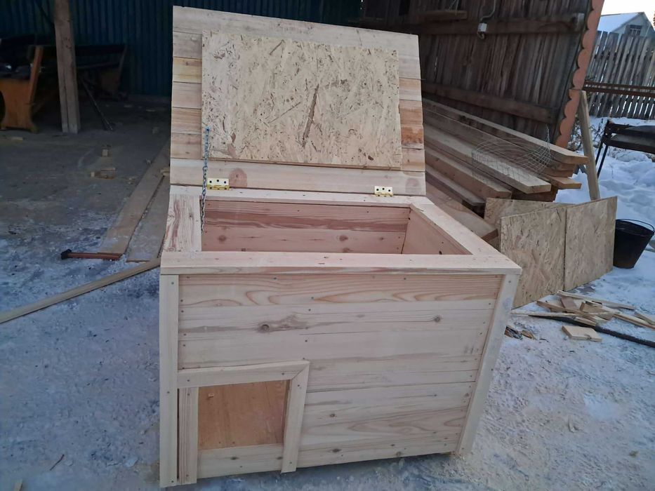 собачьи  будки в ассортименте: утепленные и простые