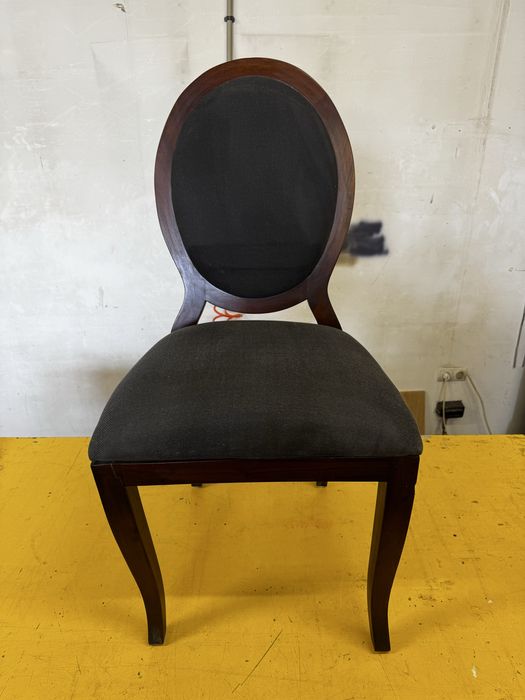 Метални и дървени столове