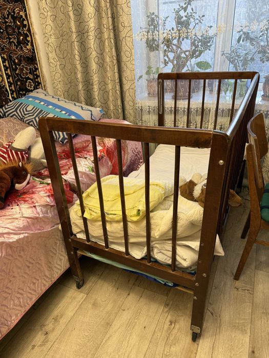 Детская кроватка