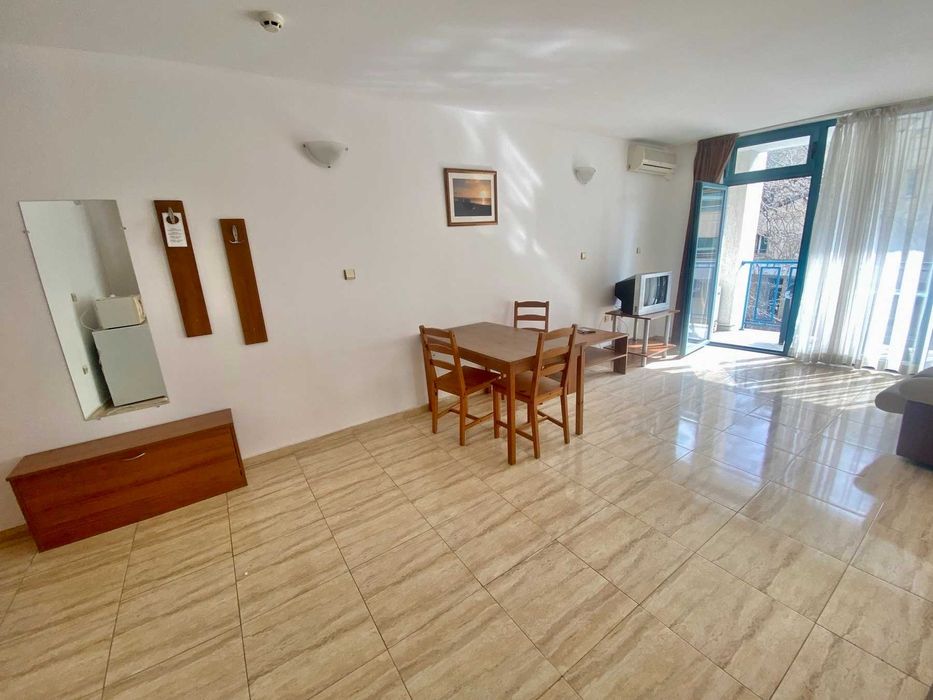 Продава се Двустаен апартамент в к.к. Слънчев бряг - 70 кв.м за 656 €/кв.м - Снимка #1