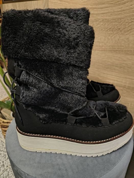Топли зимни боти