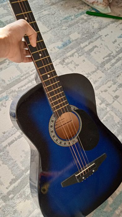 Гитара акустическая