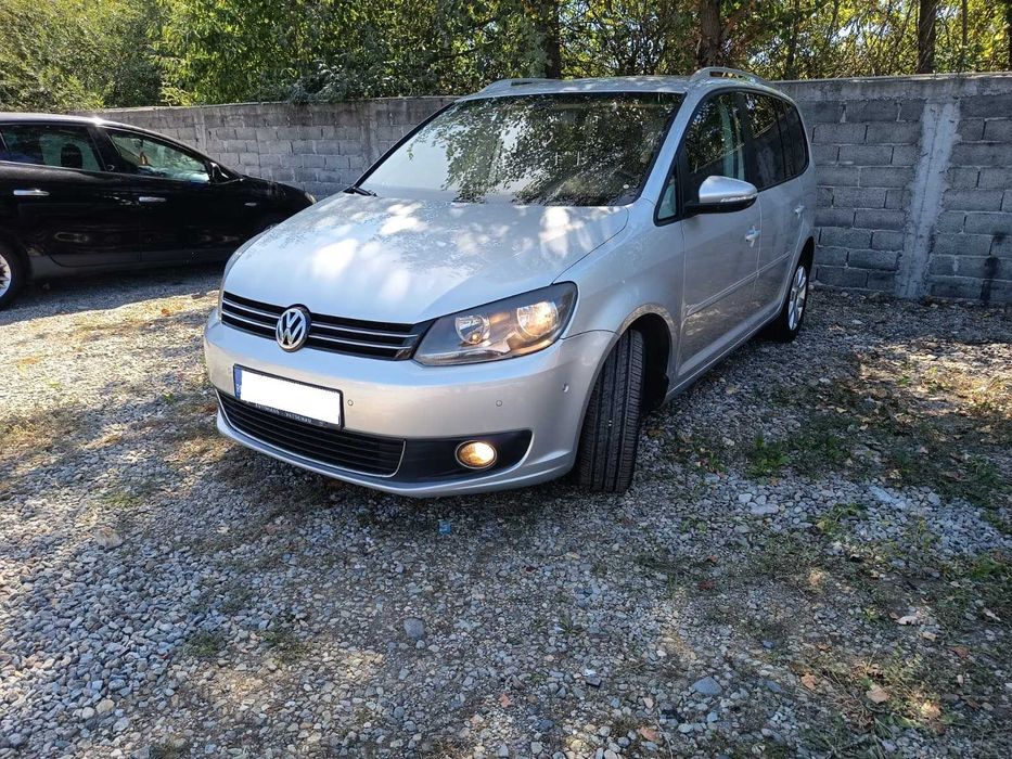VOLKSWAGEN Touran 2011 — imagine 3