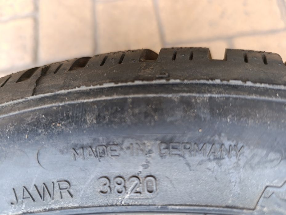 Зимни гуми Dunlop 245/45/17 Germany