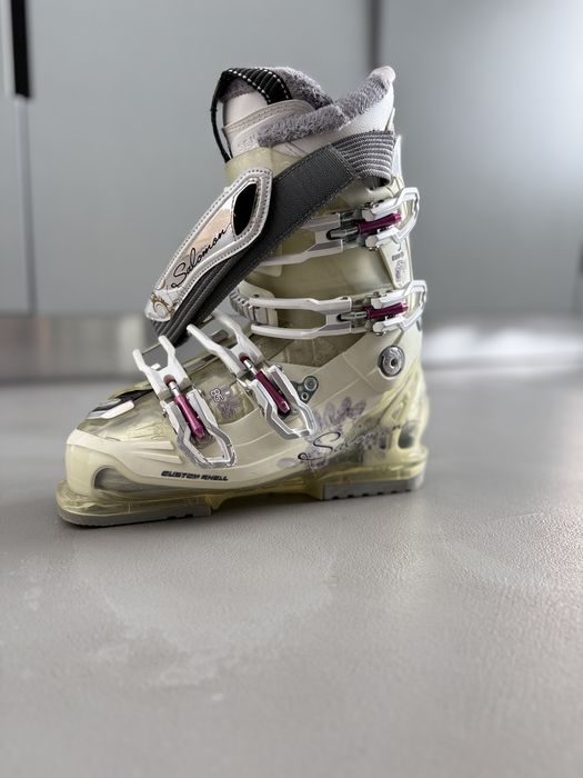 Clapari dama Salomon mar 38