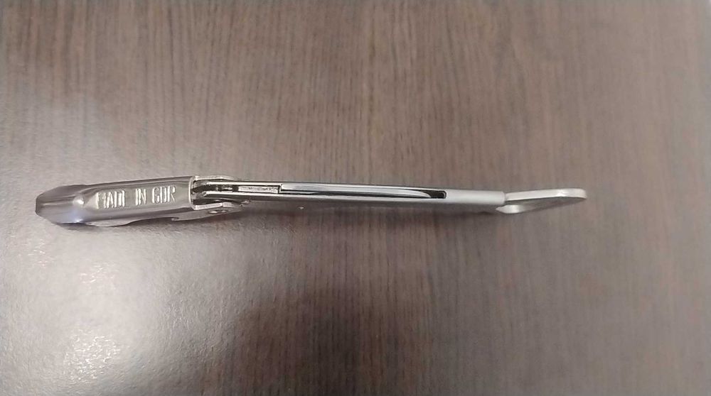Lot desfăcător conserve / capace sticle și tirbușoane vechi