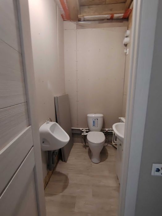 продаются 2 дома на одном участке