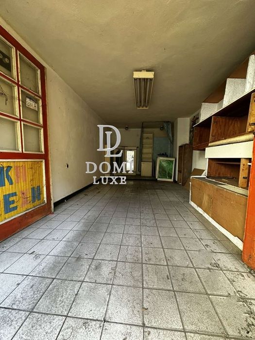 Продава се Гараж / Паркомясто в Варна, Център - 22 кв.м за 2341 €/кв.м - Снимка #2