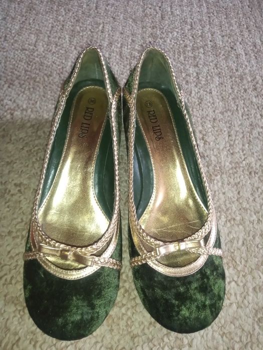 Pantofi catifea măsură 36