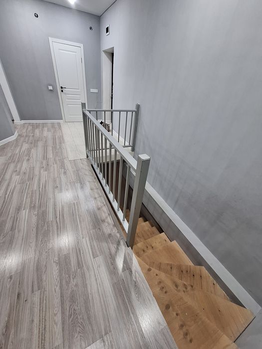 Продаётся 3 комн в 4 мкрне