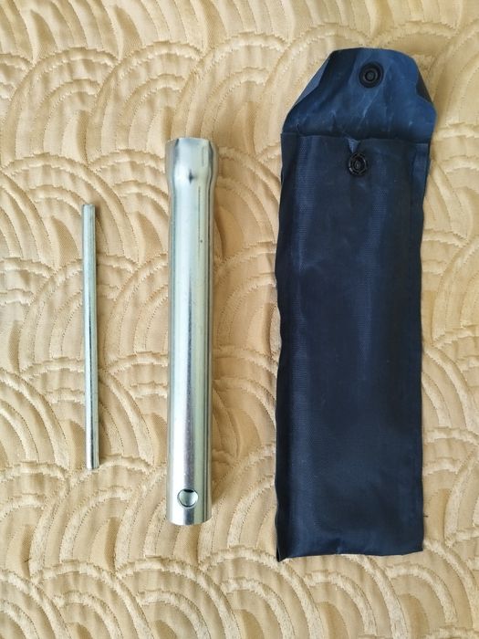 Нов ключ за свещи на коли