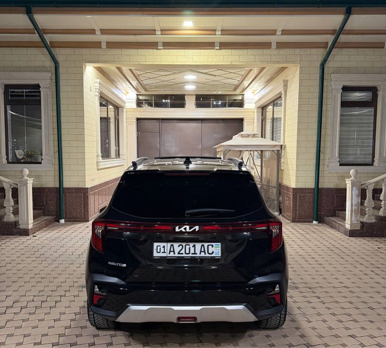 Срочно Kia Seltos Prestige 2023 probeg 23.000 Moshina Toza
