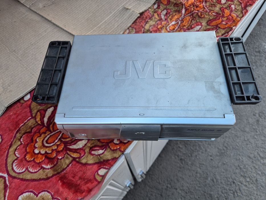 Продам CD чеинджер