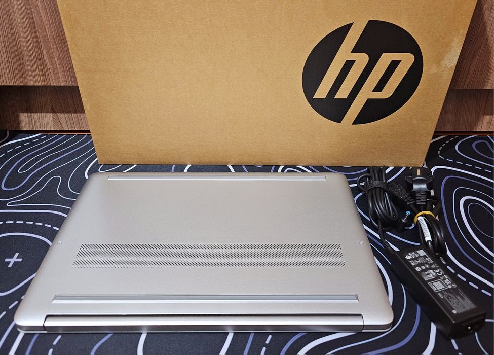 Hp laptop 15 Ozu16, ssd512!