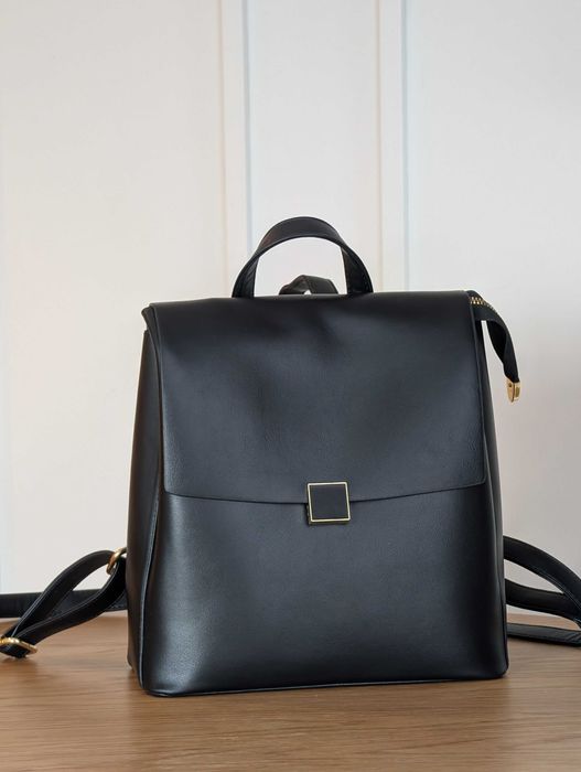 Vând rucsac de damă stilat