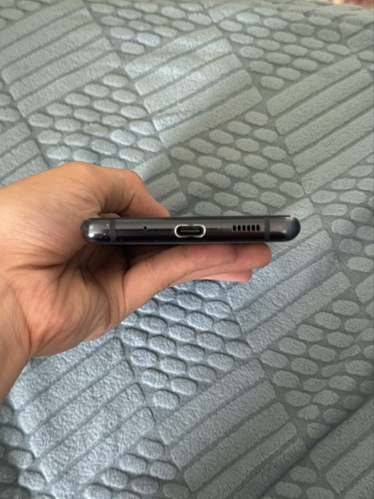 Продам Samsung S20FE 128Гб