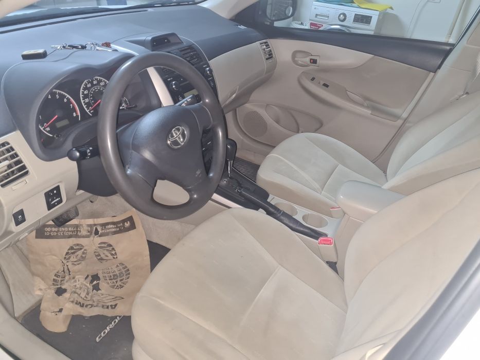 Тойота Королла 2012г