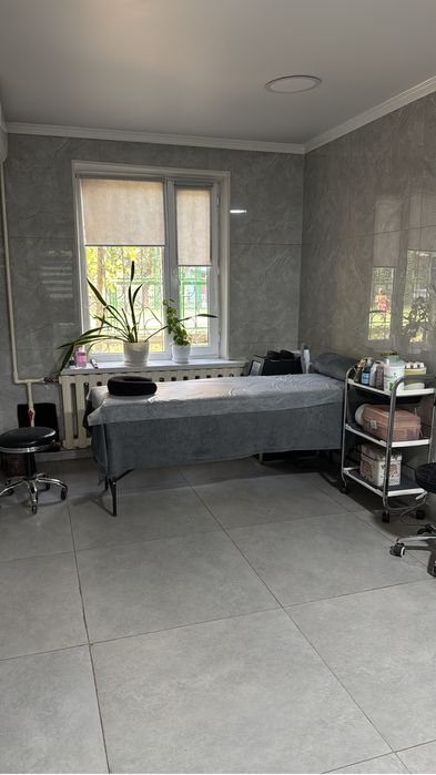 Сдается место парикмахера и для лашмейкера