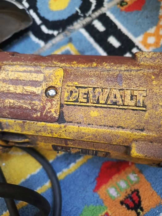 Продам Болгарку DeWalt. DWE 4559Qs