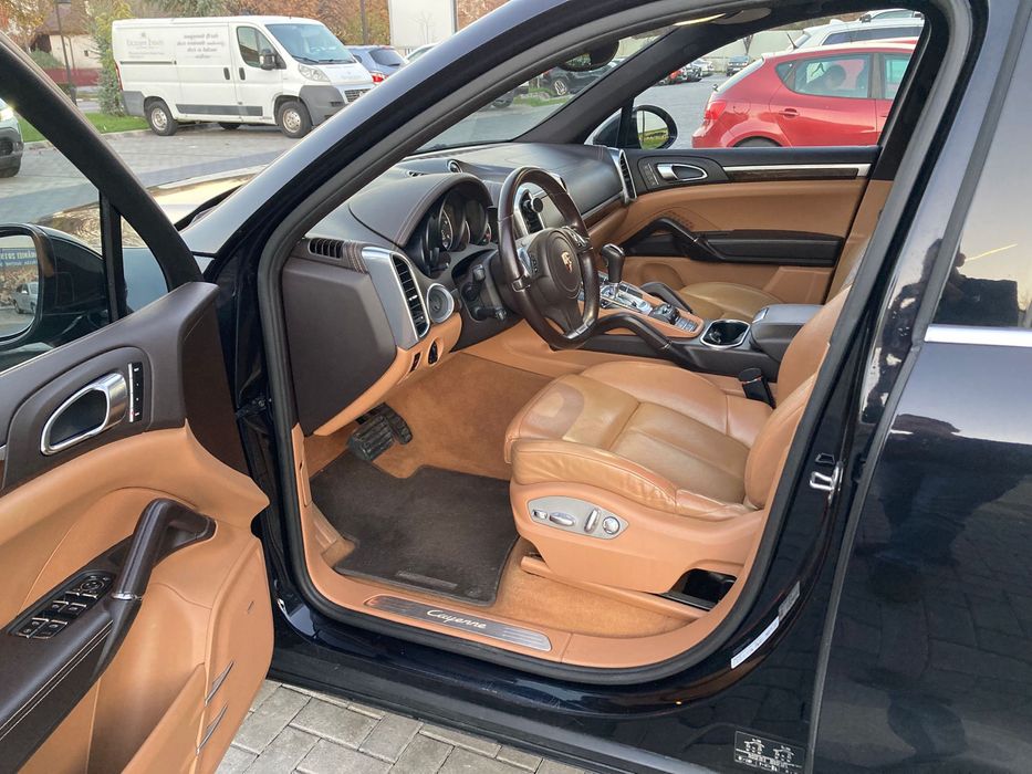 Porsche cayenne impecabil multe optiuni