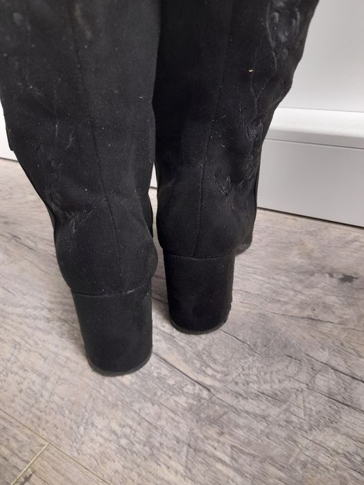 Cizme lungi,  negre, damă