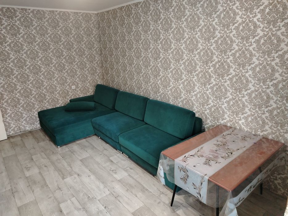 Сдам ЧИСТУЮ 2-комн квартиру на 8 районе. Часы, ночь, сутки! Wi-fi.