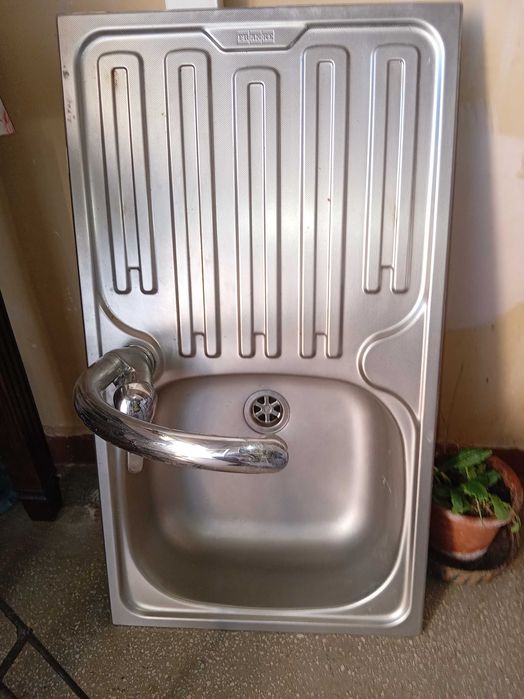 Baterie monobloc si chiuveta Franke