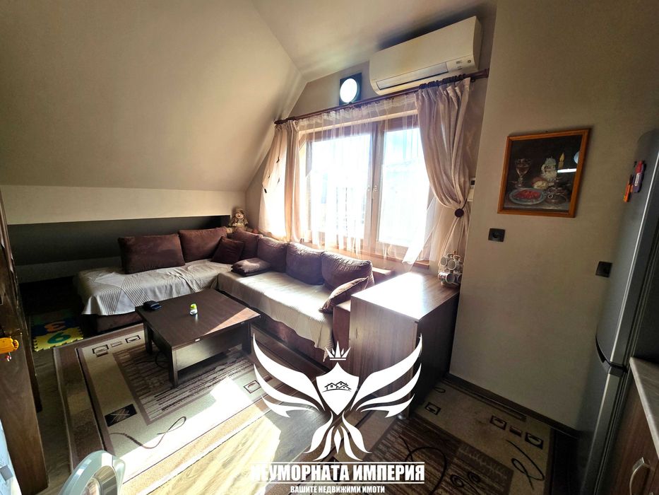 Под наем двустаен апартамент - двуетажен с площ от 63кв.м. на 4 етаж в гр.Асеновград кв.Стадиона