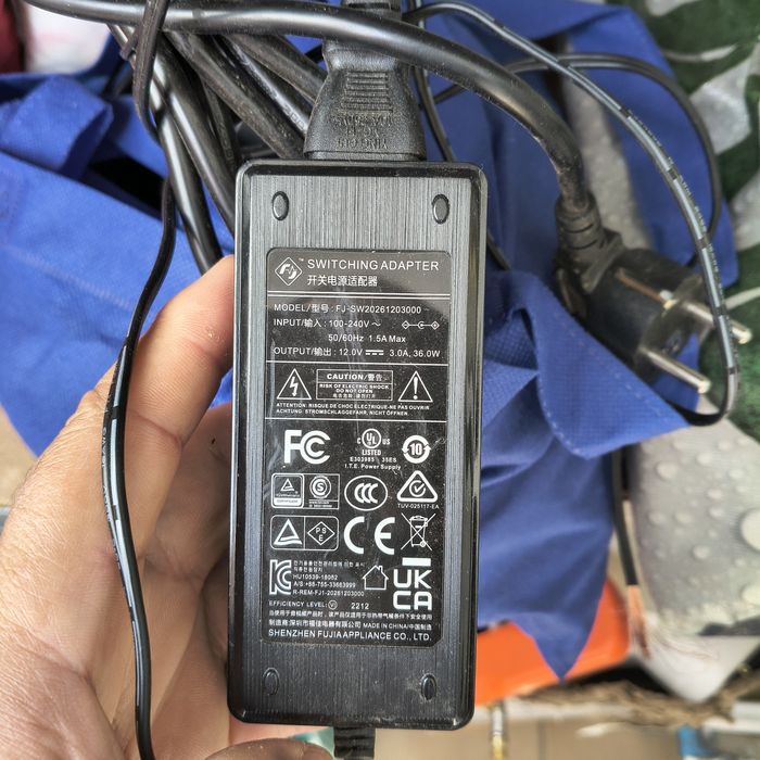 transformatoareÎncărcătoare electronice