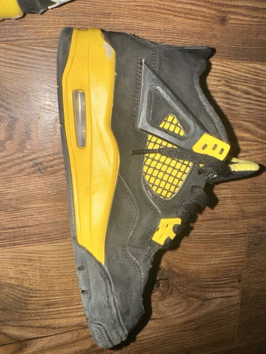 Air Jordan 4  Retro “Yellow Thunder”