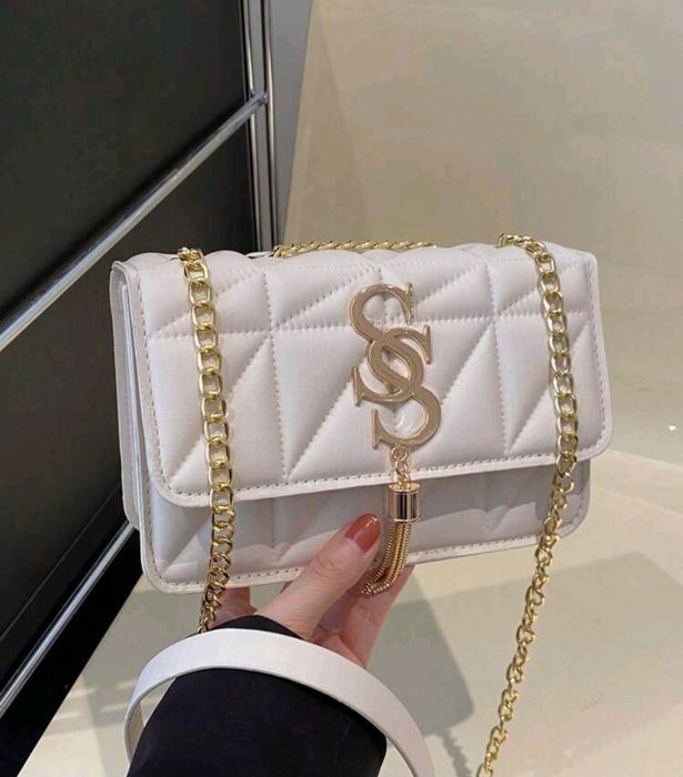 Елегантна дамска чанта