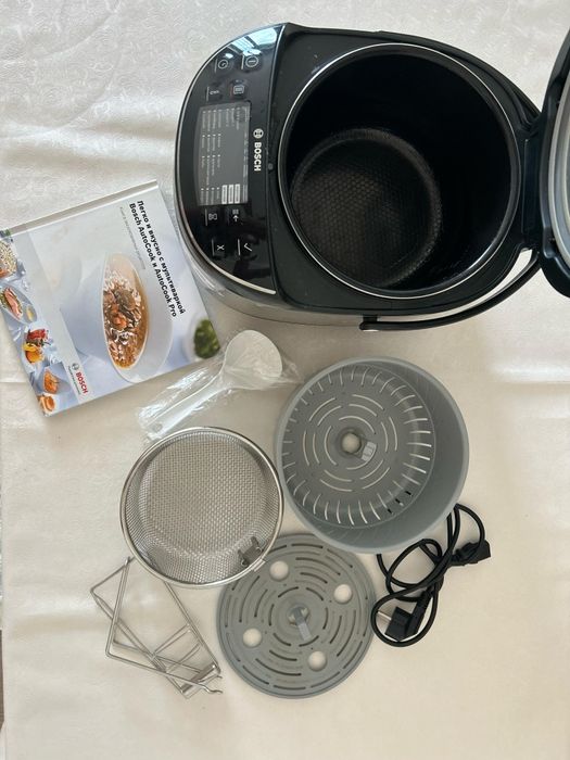 Мультиварка Bosch AutoCook MUC48B68RU