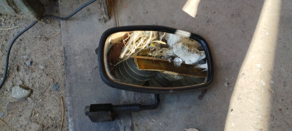 Продам зеркало наружное