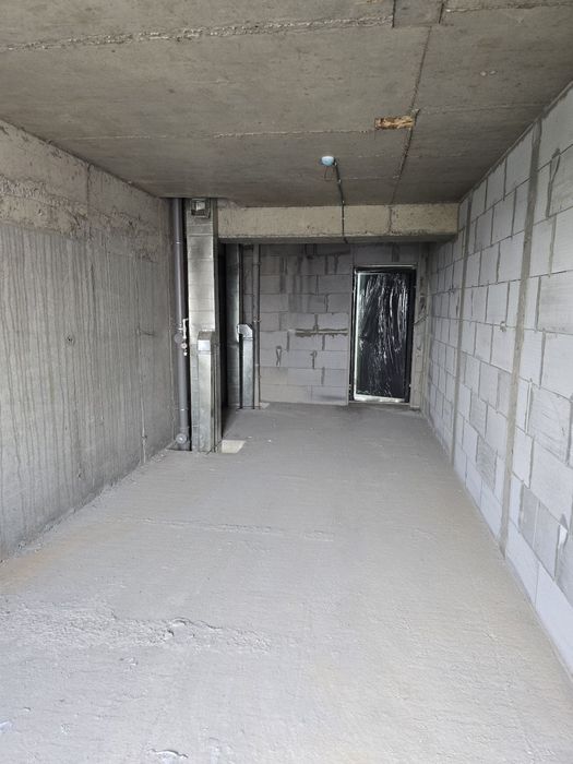 Uy sotiladi novostroyka