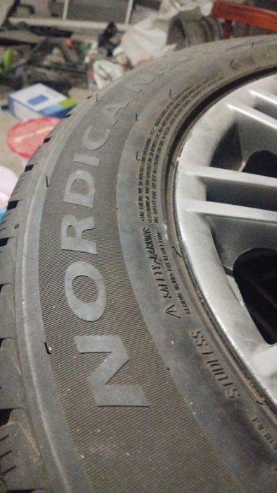 Продам шины r18 255/55