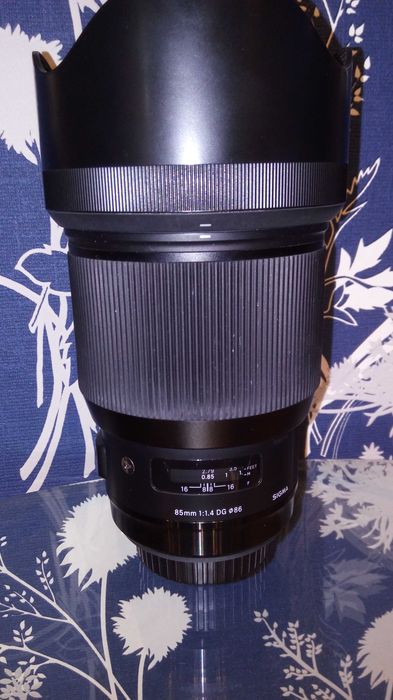 Продается Sigma art,CANON .