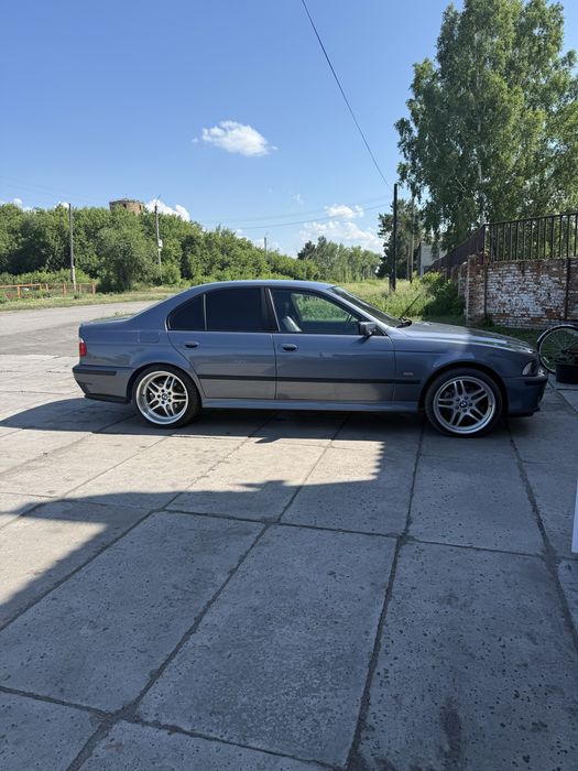 Продам бмв е39…….
