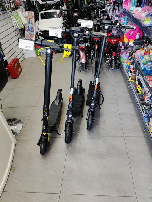Trotinete Electrice pentru Copii si pentru Adulti - Deluxe Electric