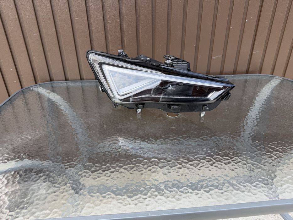 Far dreapta Seat cupra formentor