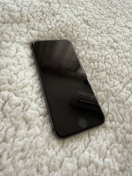 iPhone 8 128GB Space gray