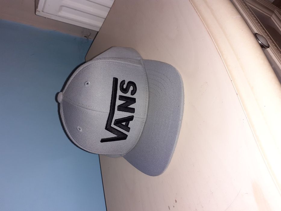 Sapca frumos inscriptionata