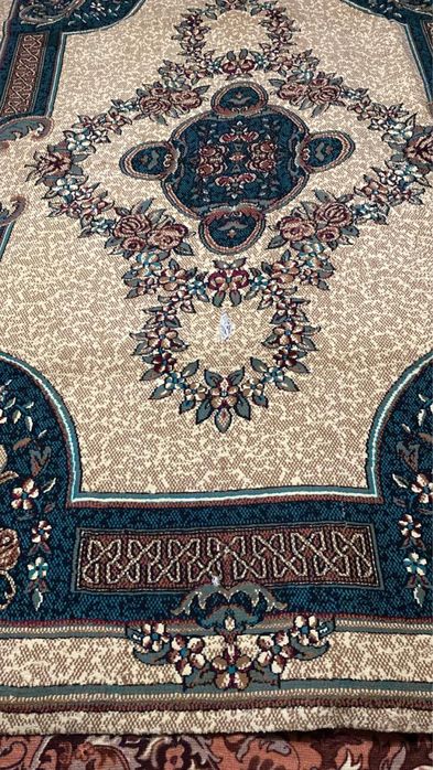 Продам ковер.