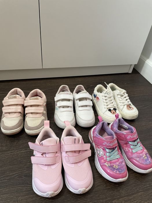 Incaltaminte kickers