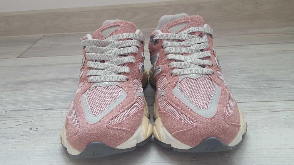 Нови розови дамски маратонки New Balance 9060 U9060HSP р-р 39