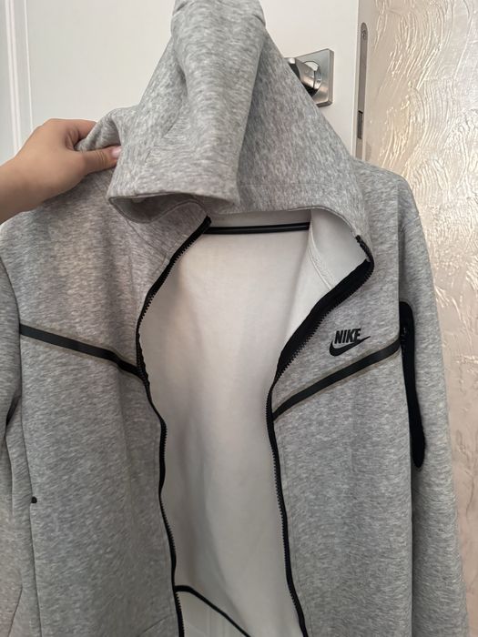 Nike teech зипка