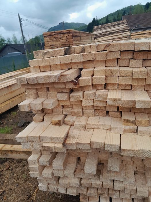 Vând cherestea rășinoase