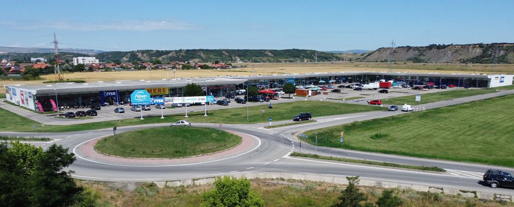 spatiu comercial de 297 m2 de inchiriat in Nova Shopping Park Turda