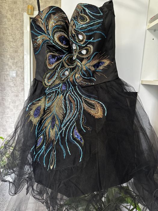 Къса бална рокля